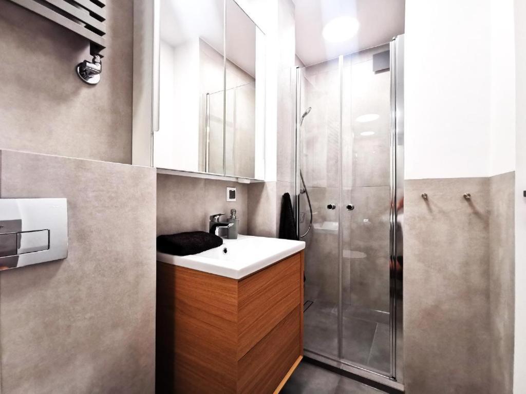 Wroc'Love Haukego Bosaka Check-In 24H Вроцлав Екстериор снимка