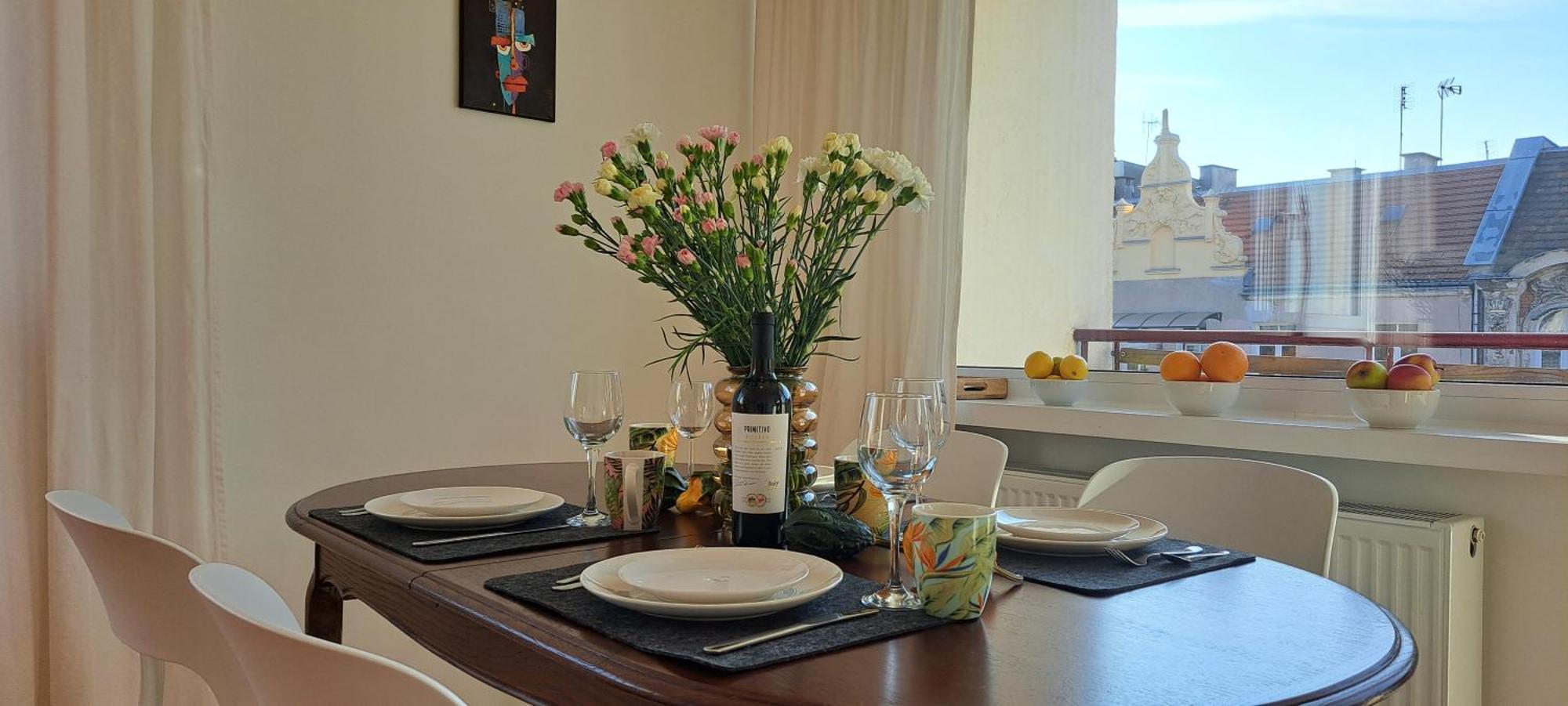 Wroc'Love Haukego Bosaka Check-In 24H Вроцлав Екстериор снимка