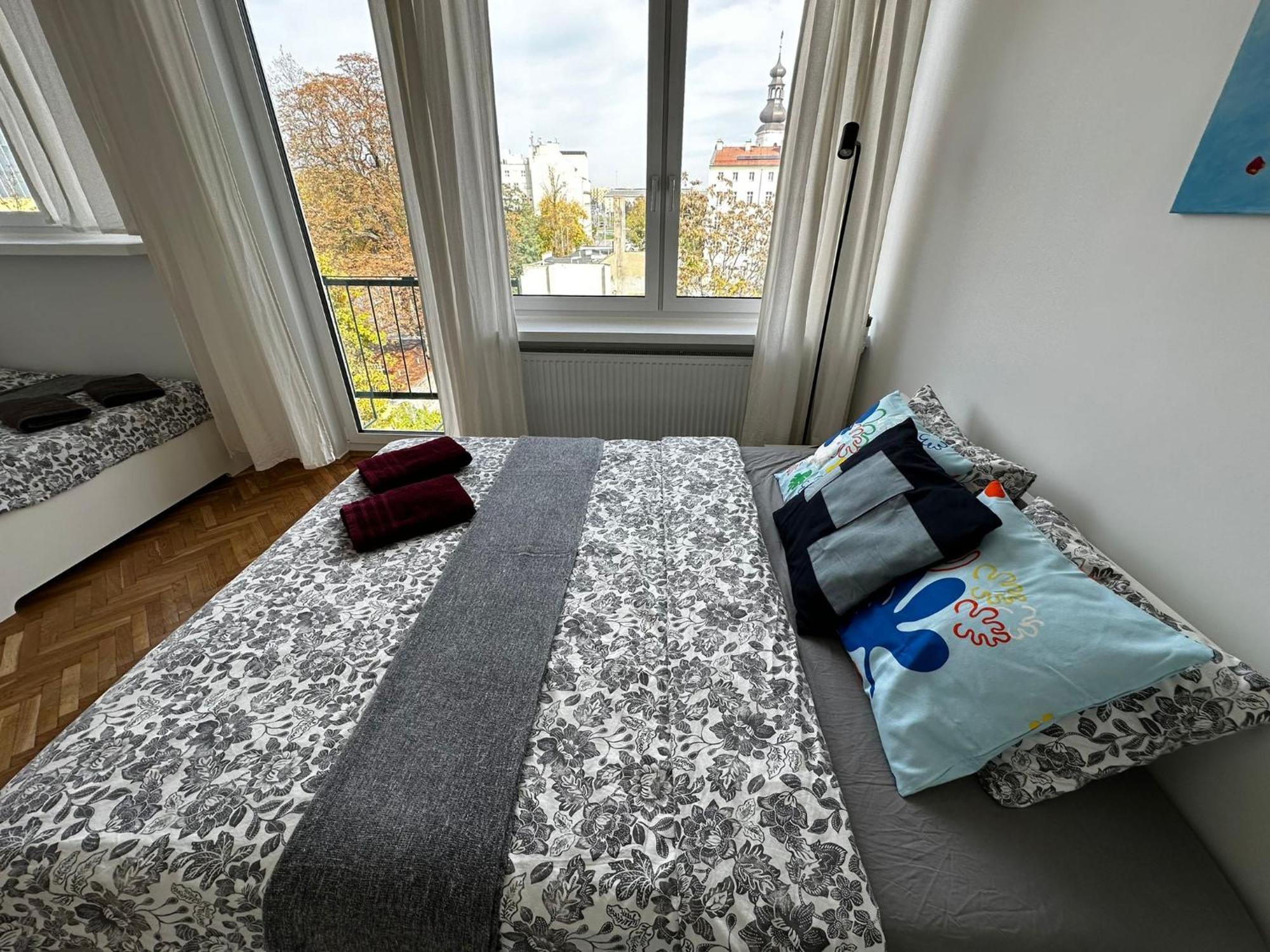 Wroc'Love Haukego Bosaka Check-In 24H Вроцлав Екстериор снимка